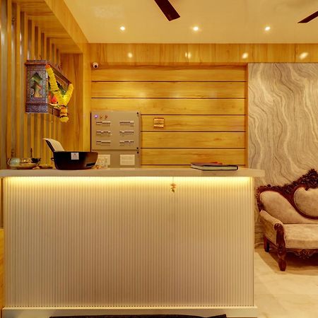 Victory Inn Turambhe Ngoại thất bức ảnh