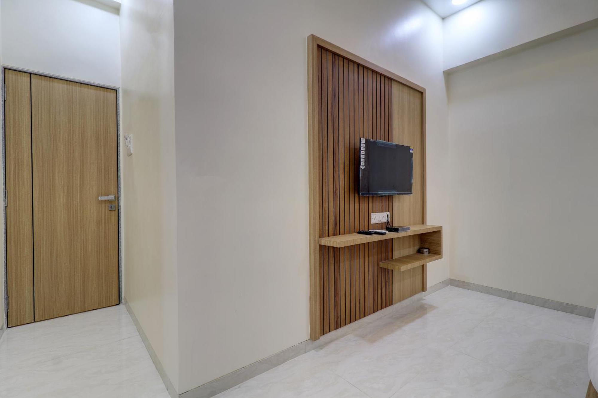 Victory Inn Turambhe Ngoại thất bức ảnh