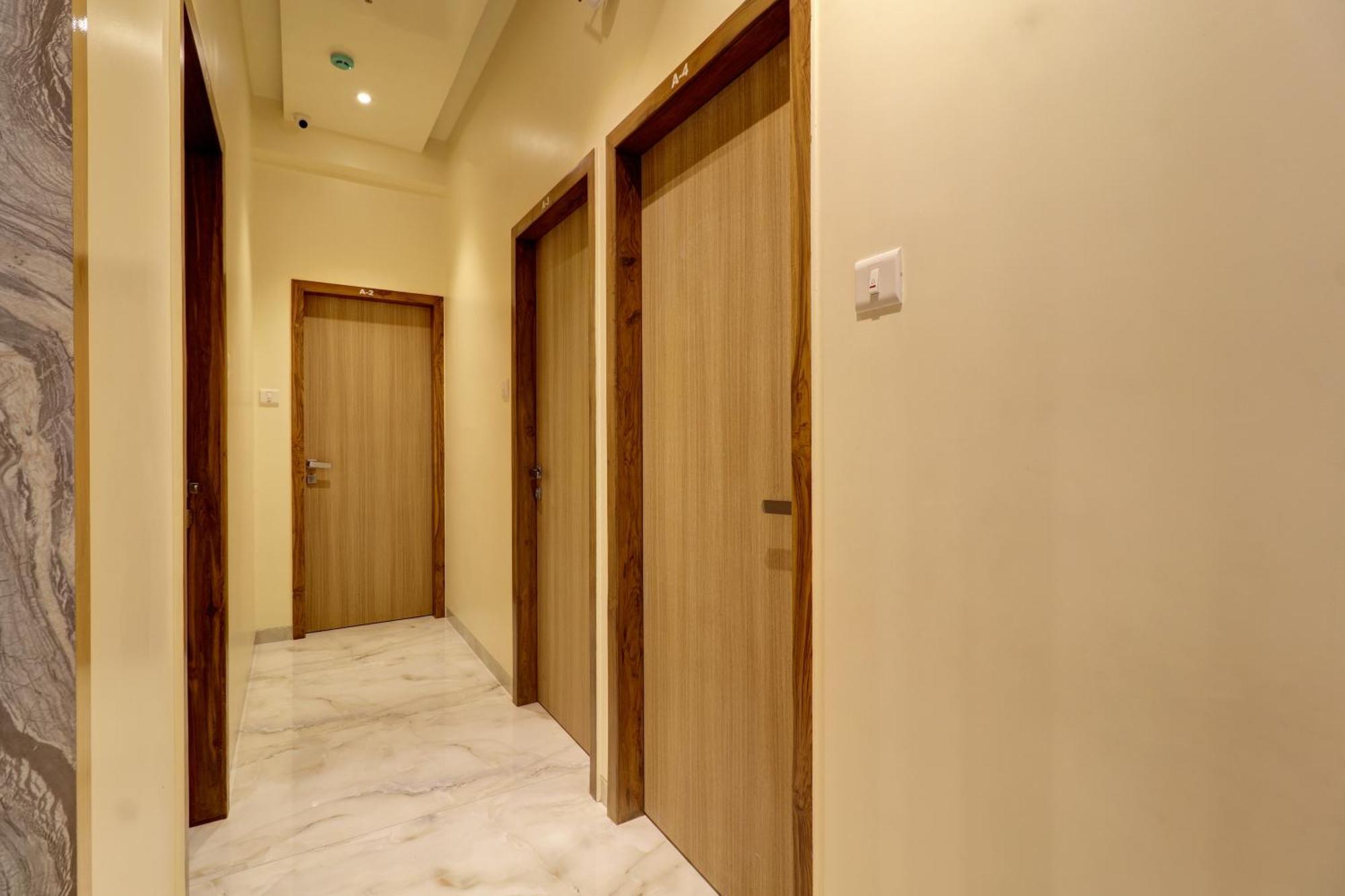 Victory Inn Turambhe Ngoại thất bức ảnh