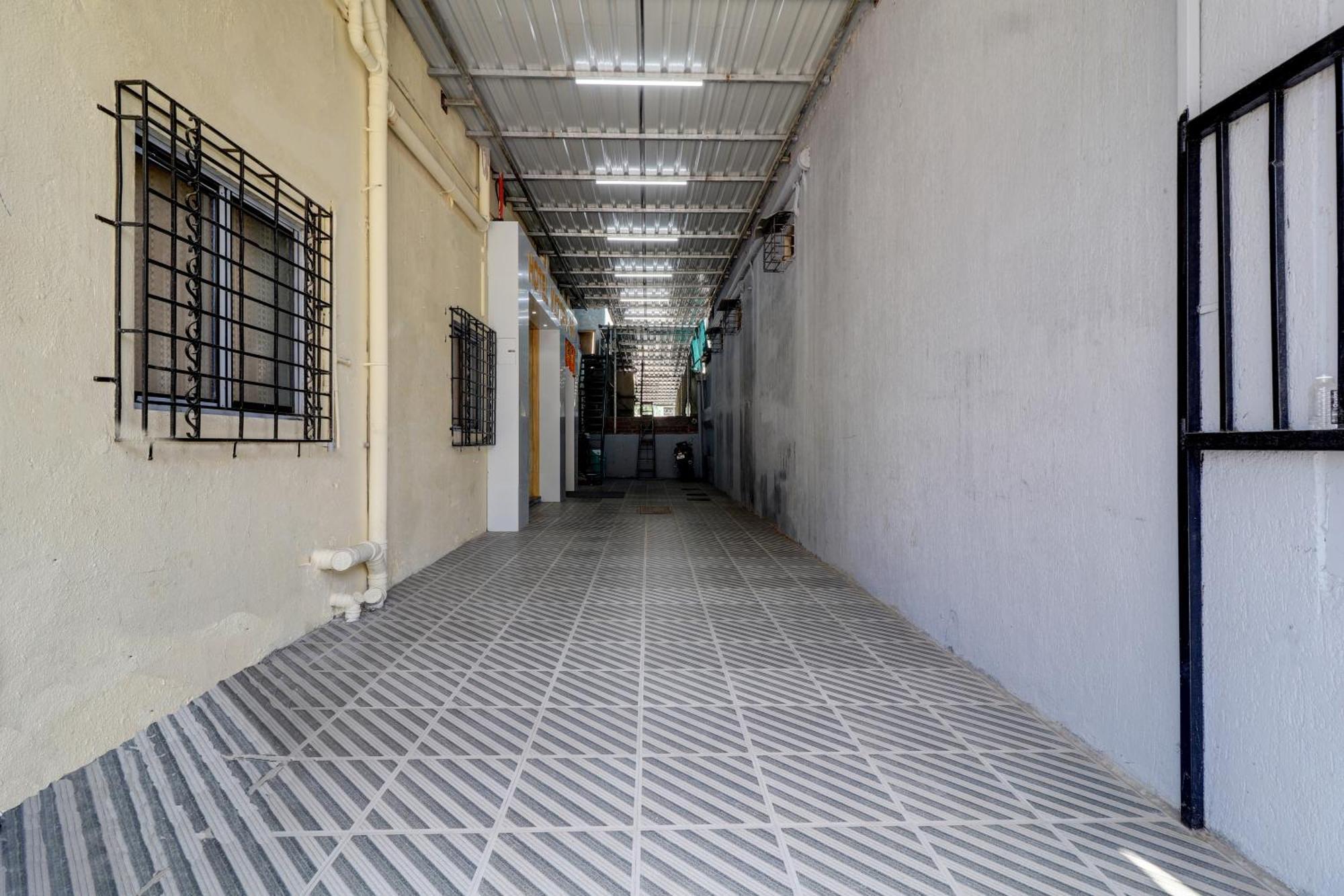 Victory Inn Turambhe Ngoại thất bức ảnh