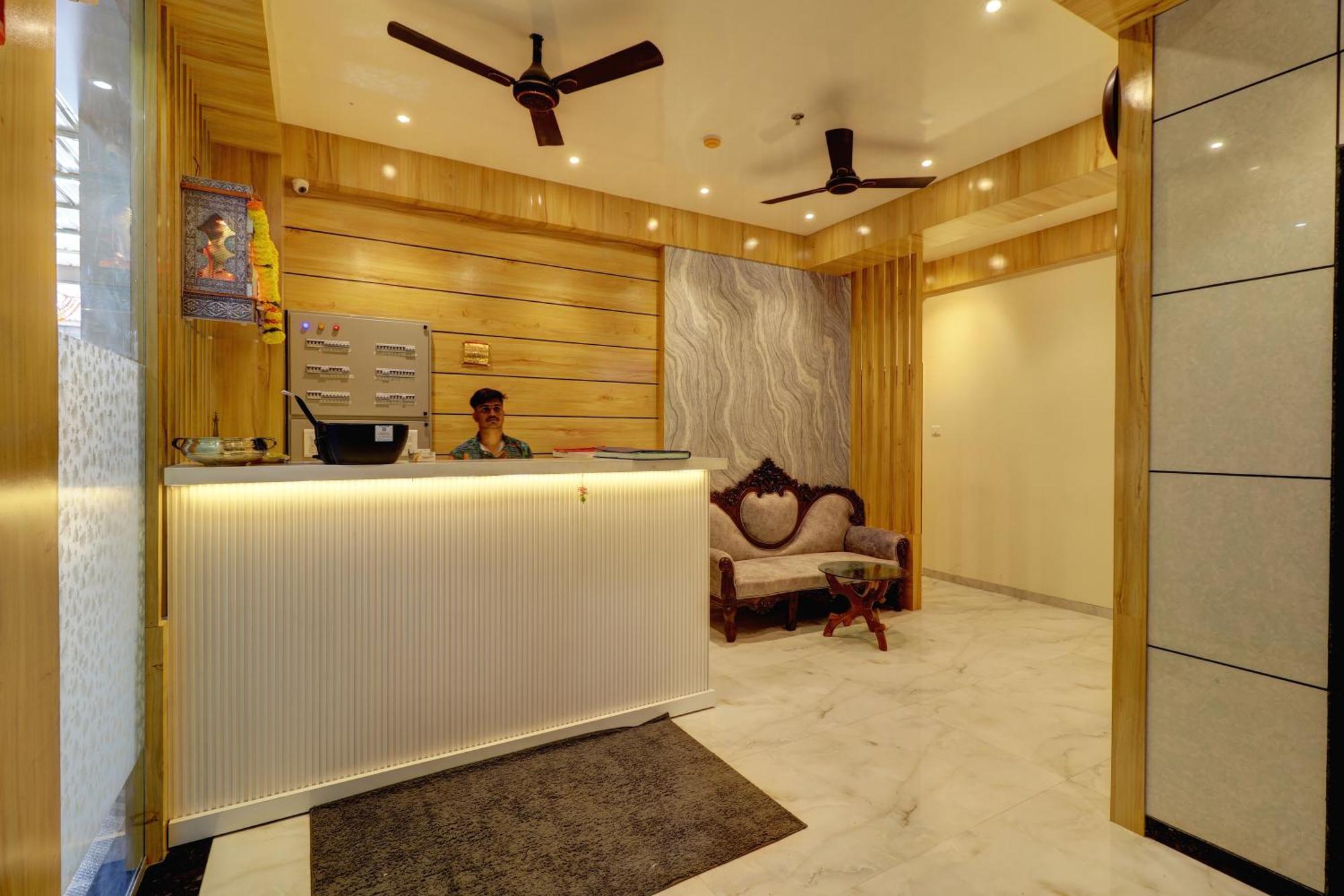 Victory Inn Turambhe Ngoại thất bức ảnh